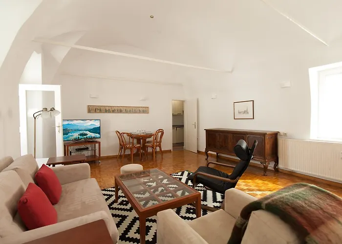 Charming Apartment Laura Tour As Ljubljana By Town Hall